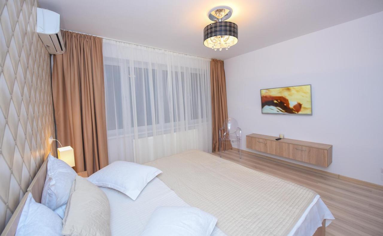 One By One - By Grand Accommodation Bucarest Exterior foto
