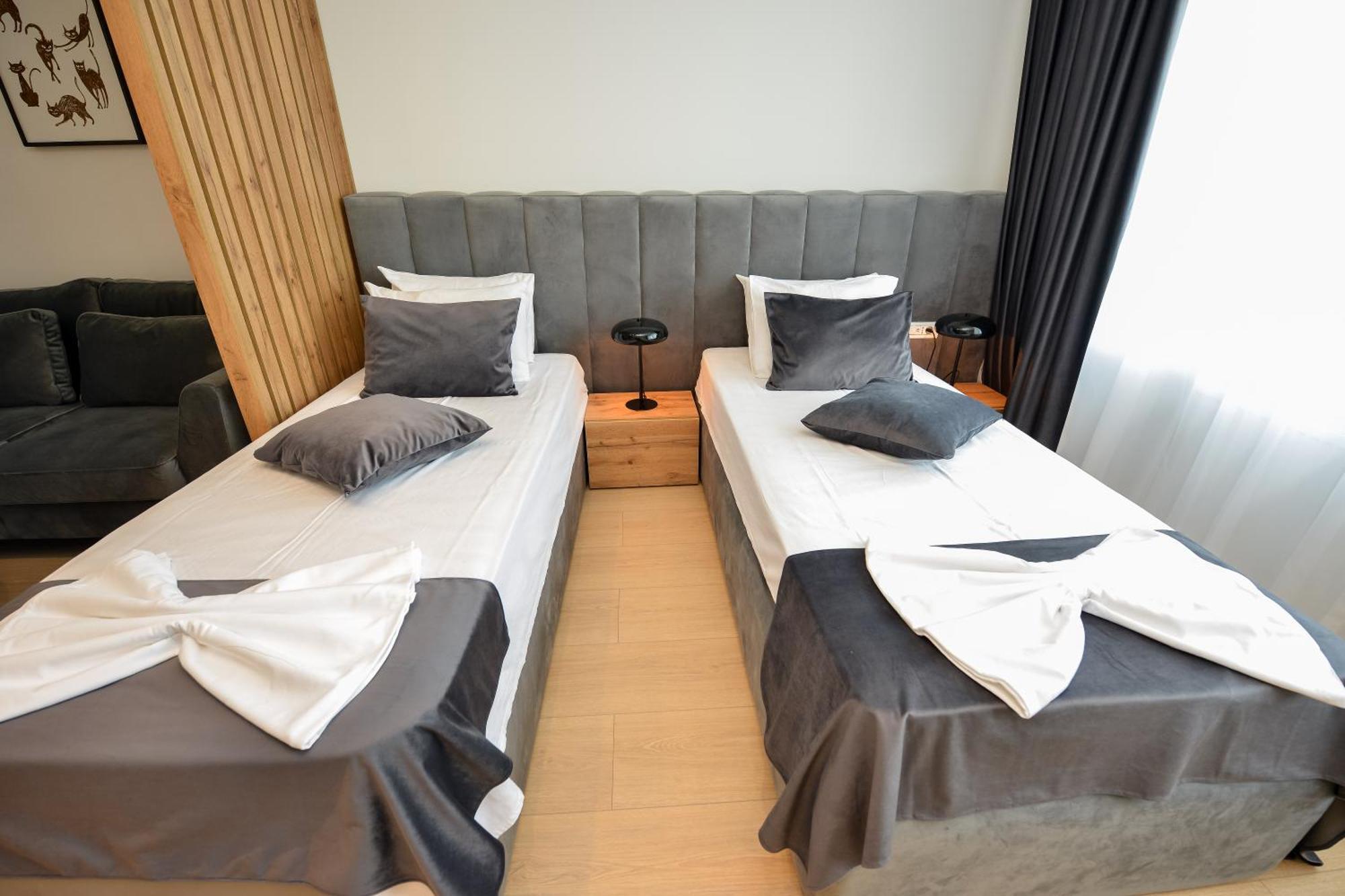 One By One - By Grand Accommodation Bucarest Habitación foto